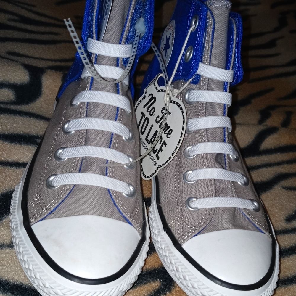 Converse high top sneakers Easy Slip no lace sz 3Y